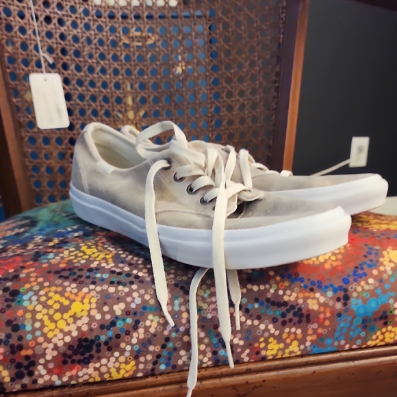 Vans Gold and White Women's Sneakers - Picture 5 of 5